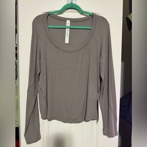 Women's Lululemon WARM ASH Gray HOLD TIGHT Long Sleeve Top